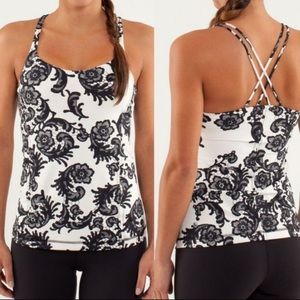 lululemon Free To Be Tank yoga workout in black white floral lace size 8